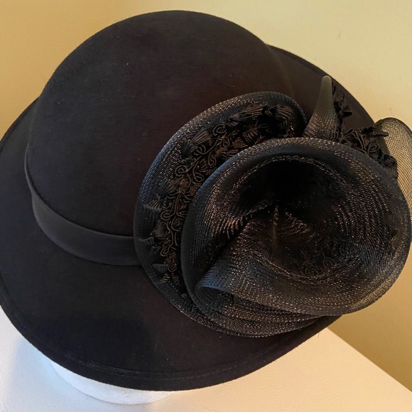 Beautifully Stylish Black Wool Church Dress Hat by Sylvia - Picture 6 of 9